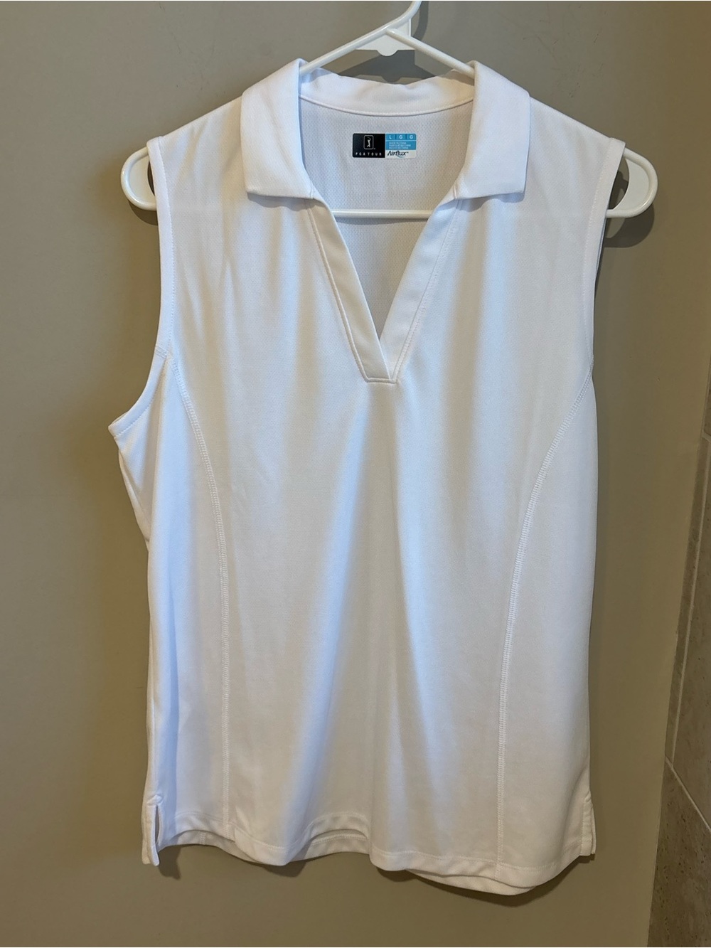 PGA Tour White Sleeveless Polo V-Neck Top